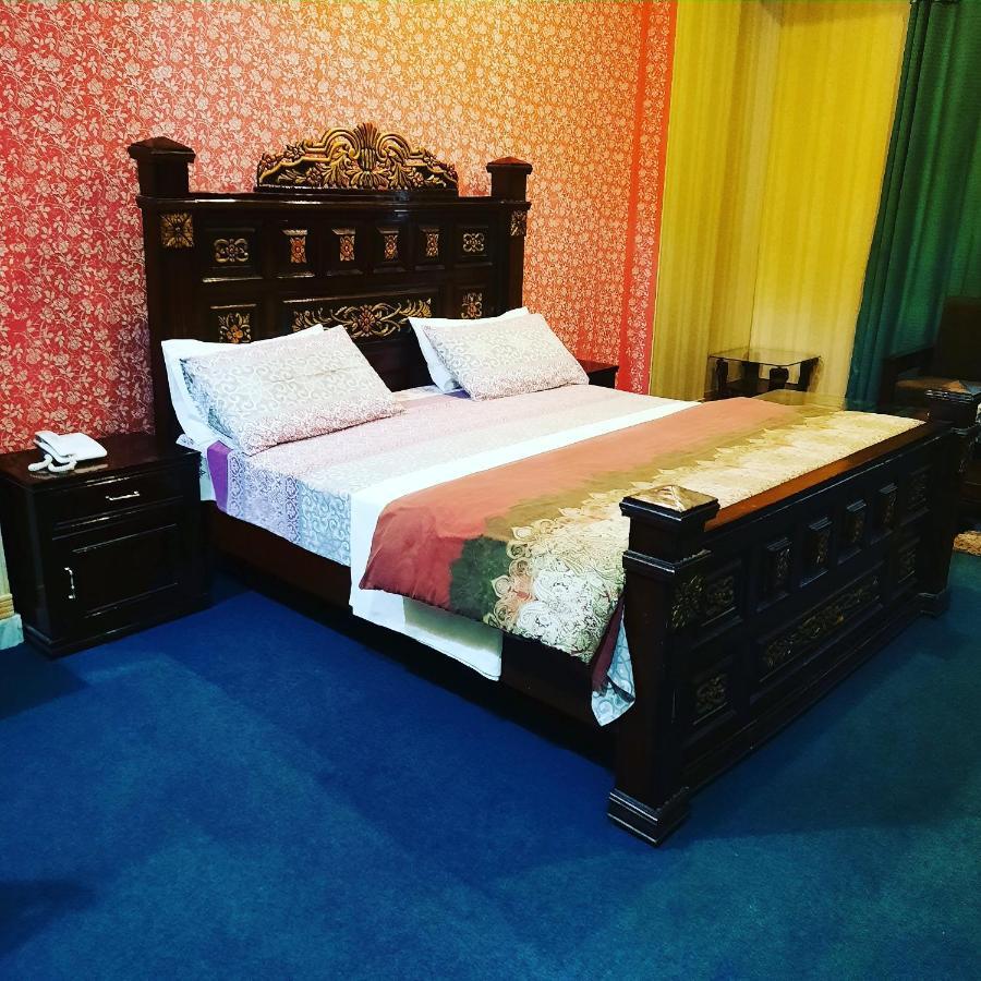 Divine Hotel Rawalpindi Extérieur photo