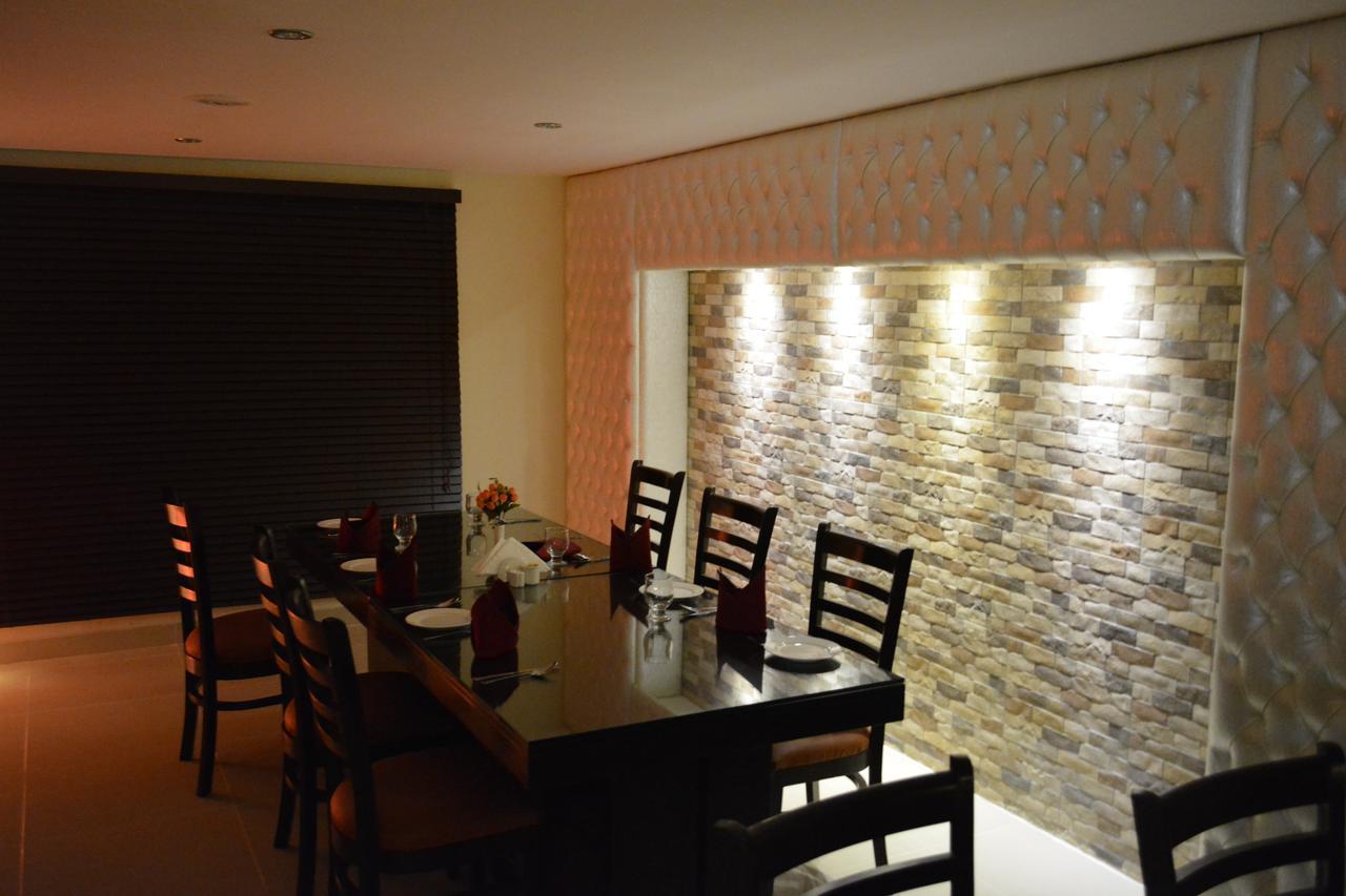Divine Hotel Rawalpindi Extérieur photo